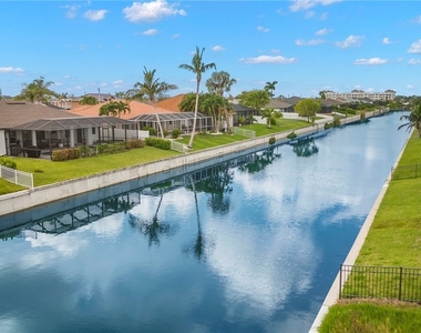 1137 Sw 18th Court - Photo Thumbnail 26