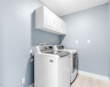 2328 Se 27th Street - Photo Thumbnail 30