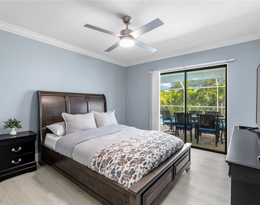 2328 Se 27th Street - Photo Thumbnail 9