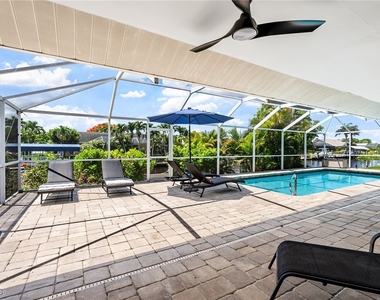 2328 Se 27th Street - Photo Thumbnail 16