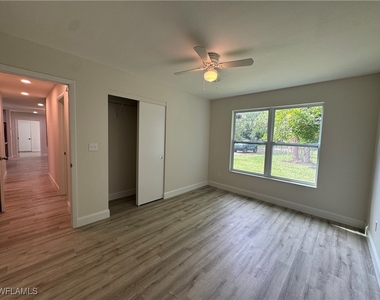221 18th Avenue Nw - Photo Thumbnail 13
