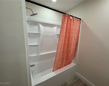 221 18th Avenue Nw - Photo Thumbnail 17