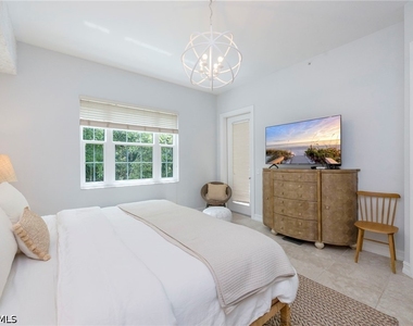 700 Bentwater Circle - Photo Thumbnail 28