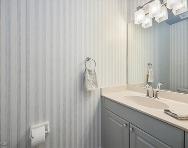 700 Bentwater Circle - Photo Thumbnail 10