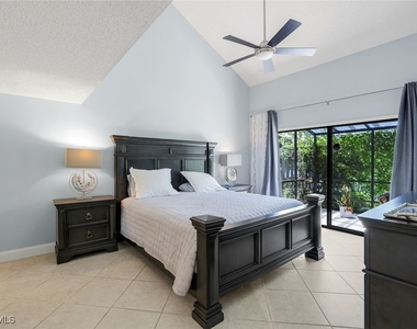 823 Meadowland Drive - Photo Thumbnail 8