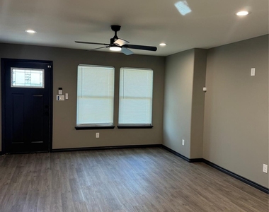 7906 Sexton Street - Photo Thumbnail 1