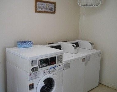 1001 Charlsie Ave - Photo Thumbnail 14