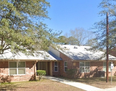 1001 Charlsie Ave - Photo Thumbnail 13