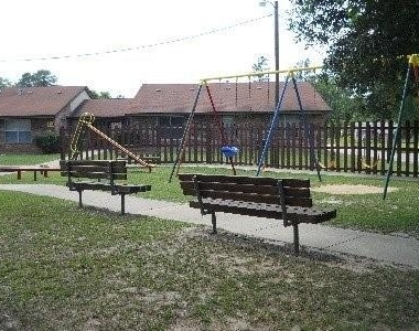 1001 Charlsie Ave - Photo Thumbnail 10