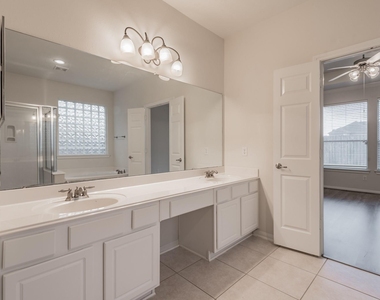 24623 Blane Drive - Photo Thumbnail 18