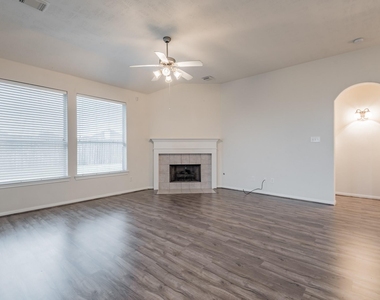 24623 Blane Drive - Photo Thumbnail 13