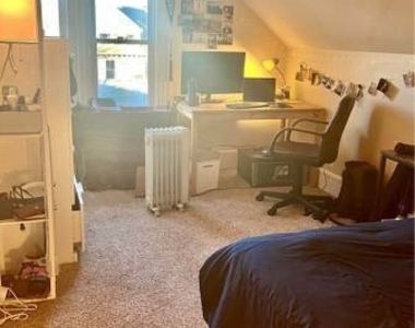 253 Lawrence Street - Photo Thumbnail 6