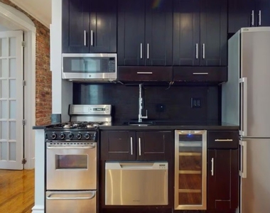 432 East 13th Street - Photo Thumbnail 5