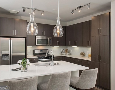 2144 Peachtree Road - Photo Thumbnail 1