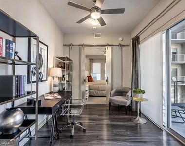 2144 Peachtree Road - Photo Thumbnail 10