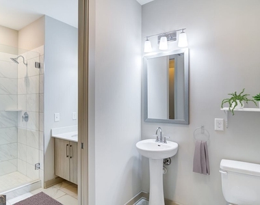 2144 Peachtree Road - Photo Thumbnail 16