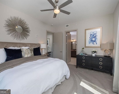 2144 Peachtree Road - Photo Thumbnail 12