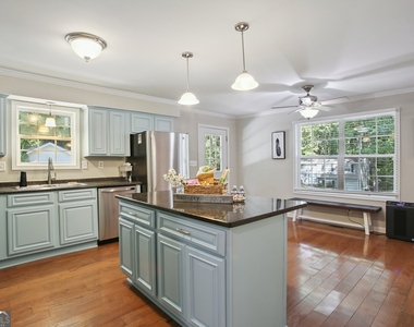 102 Hickory Drive - Photo Thumbnail 2