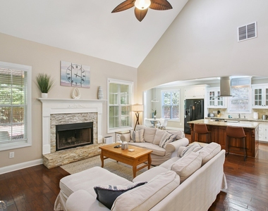 728 Gittings Avenue - Photo Thumbnail 1