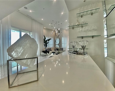 350 Se 2nd Street - Photo Thumbnail 8