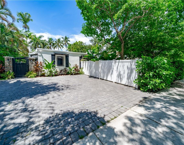 417 Ne 15th Avenue - Photo Thumbnail 43