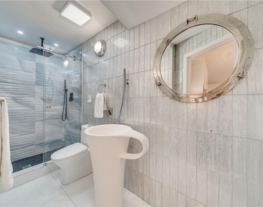 417 Ne 15th Avenue - Photo Thumbnail 30