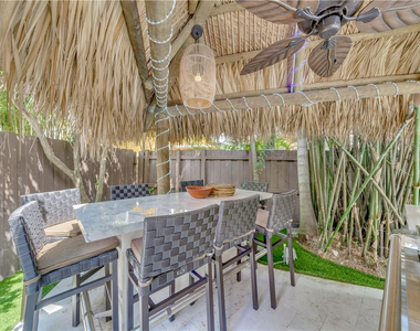417 Ne 15th Avenue - Photo Thumbnail 12