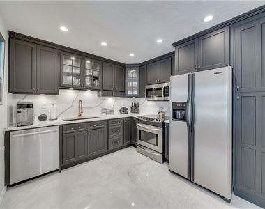 417 Ne 15th Avenue - Photo Thumbnail 18