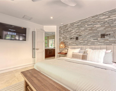 268 Imperial Lane - Photo Thumbnail 33