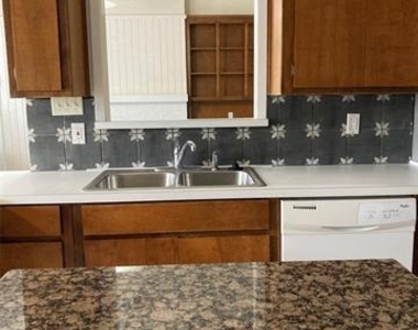 2714 Mccart Avenue - Photo Thumbnail 15
