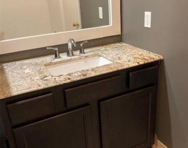 2714 Mccart Avenue - Photo Thumbnail 25