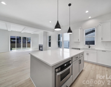 511 Bowman Road - Photo Thumbnail 5