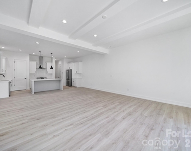 511 Bowman Road - Photo Thumbnail 11