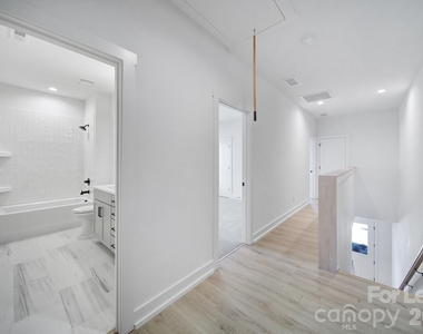 511 Bowman Road - Photo Thumbnail 12