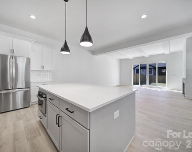 511 Bowman Road - Photo Thumbnail 8