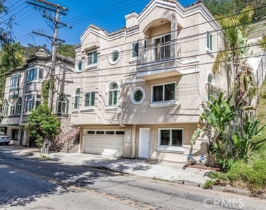 2328 Benedict Canyon Drive - Photo Thumbnail 1
