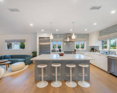 1948 N Curson Avenue - Photo Thumbnail 3