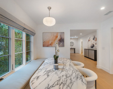 1948 N Curson Avenue - Photo Thumbnail 13
