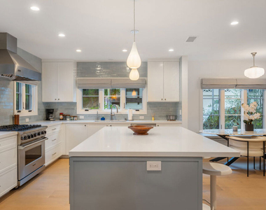 1948 N Curson Avenue - Photo Thumbnail 9