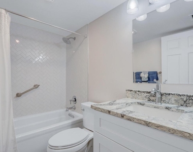 4444 Ne Ocean Boulevard - Photo Thumbnail 13