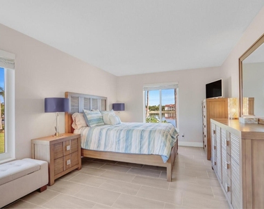 4444 Ne Ocean Boulevard - Photo Thumbnail 19