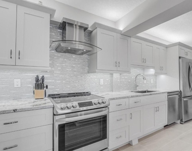 4444 Ne Ocean Boulevard - Photo Thumbnail 2