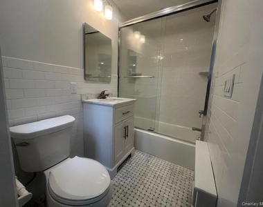 65 Audrey Avenue - Photo Thumbnail 7