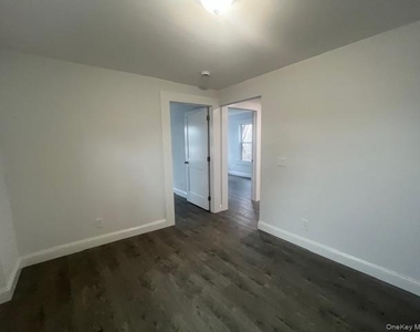 65 Audrey Avenue - Photo Thumbnail 2
