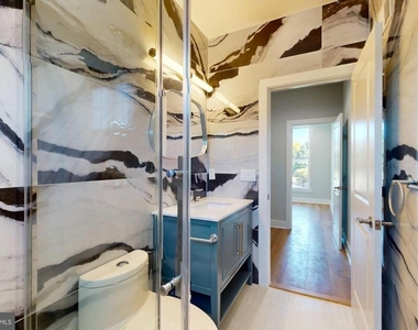 511 N Paxon Street - Photo Thumbnail 8