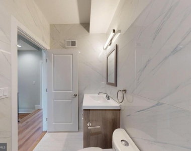 511 N Paxon Street - Photo Thumbnail 16