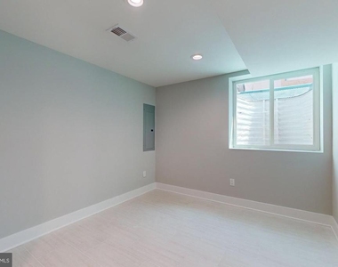 511 N Paxon Street - Photo Thumbnail 23