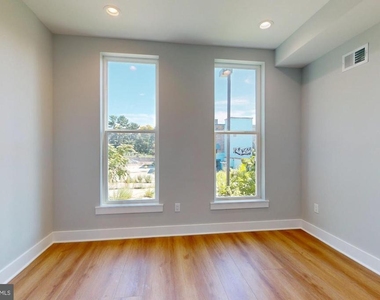 511 N Paxon Street - Photo Thumbnail 17