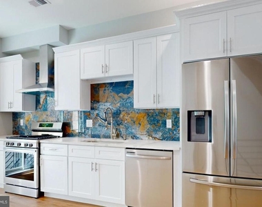 511 N Paxon Street - Photo Thumbnail 3