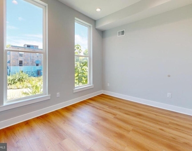 511 N Paxon Street - Photo Thumbnail 24